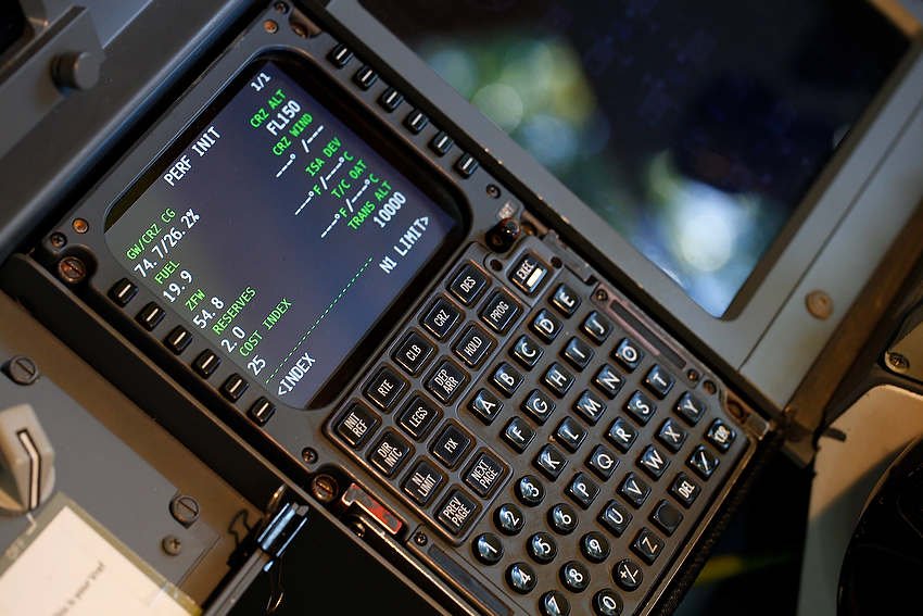 Conversion of OEM CDU - Part Two — Flaps 2 Approach - Boeing 737